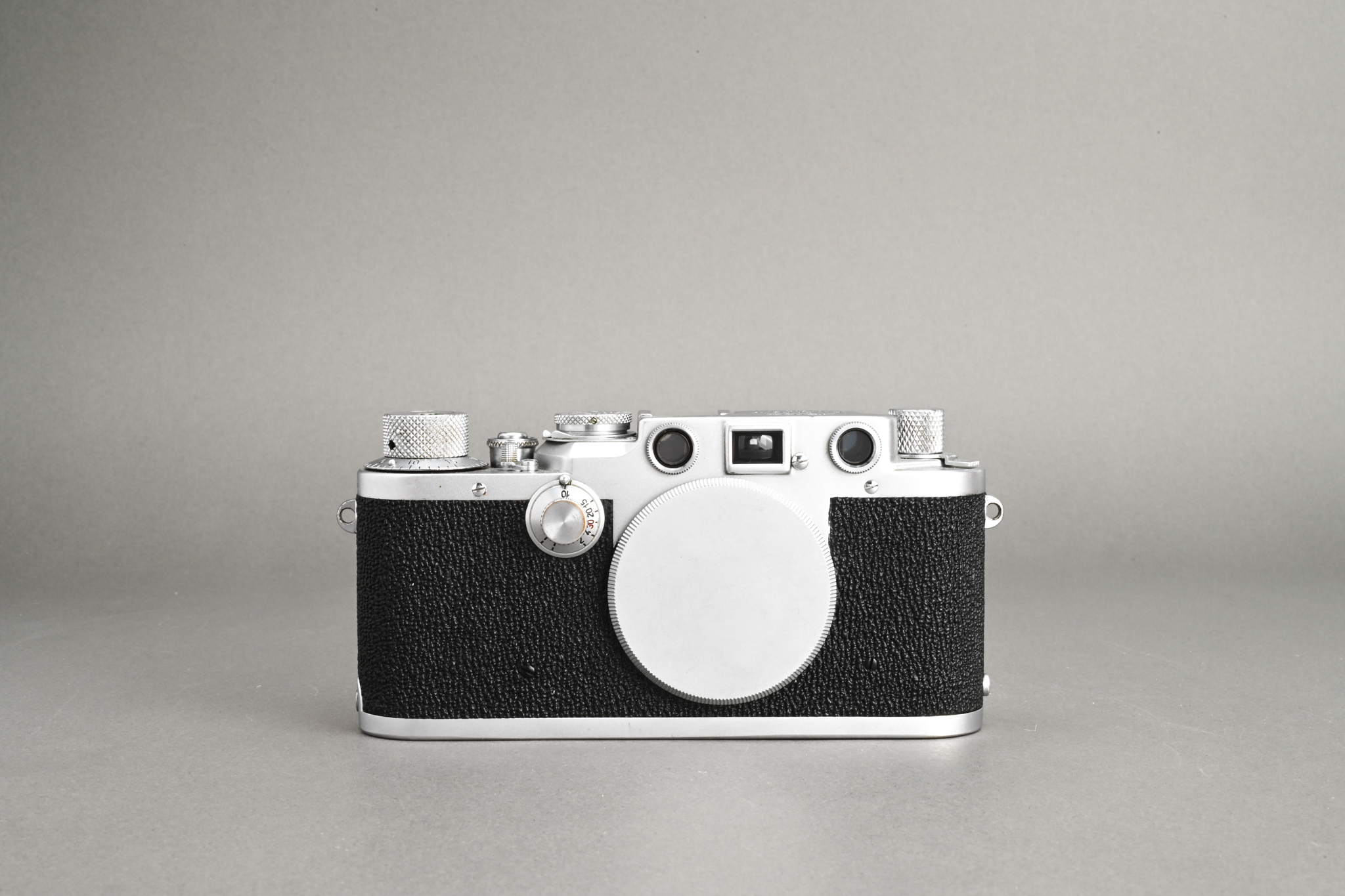 Picture of Leica IIIc Silver Chrome Sharkskin leather
