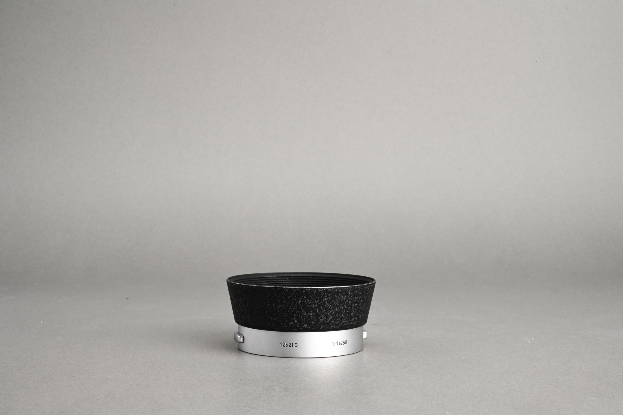 Picture of Leica Summilux-M 50mm f/1.4 Ver.2 E43 Silver Chrome