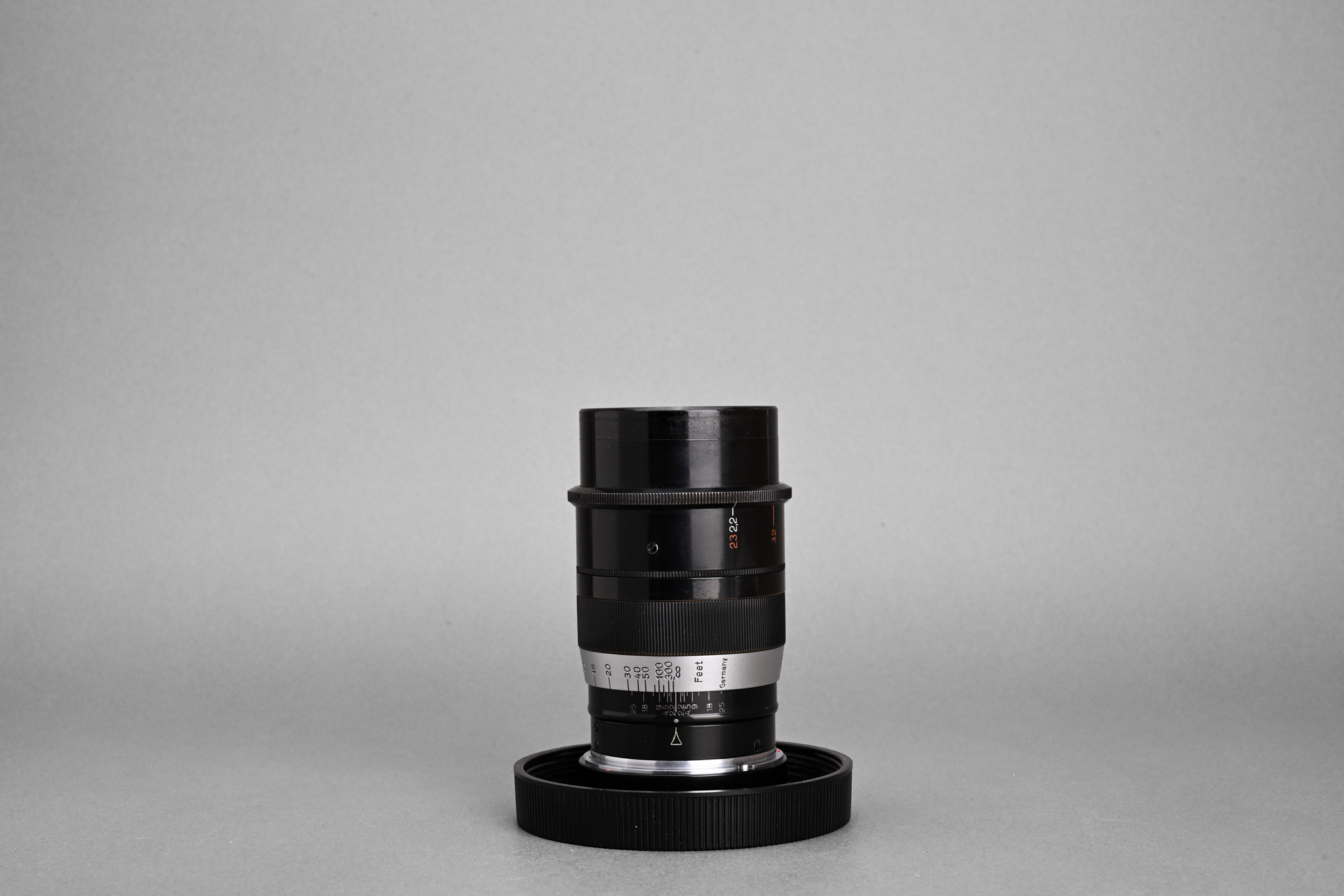 Picture of Leica Thambar 90mm f/2.2 LTM Screw