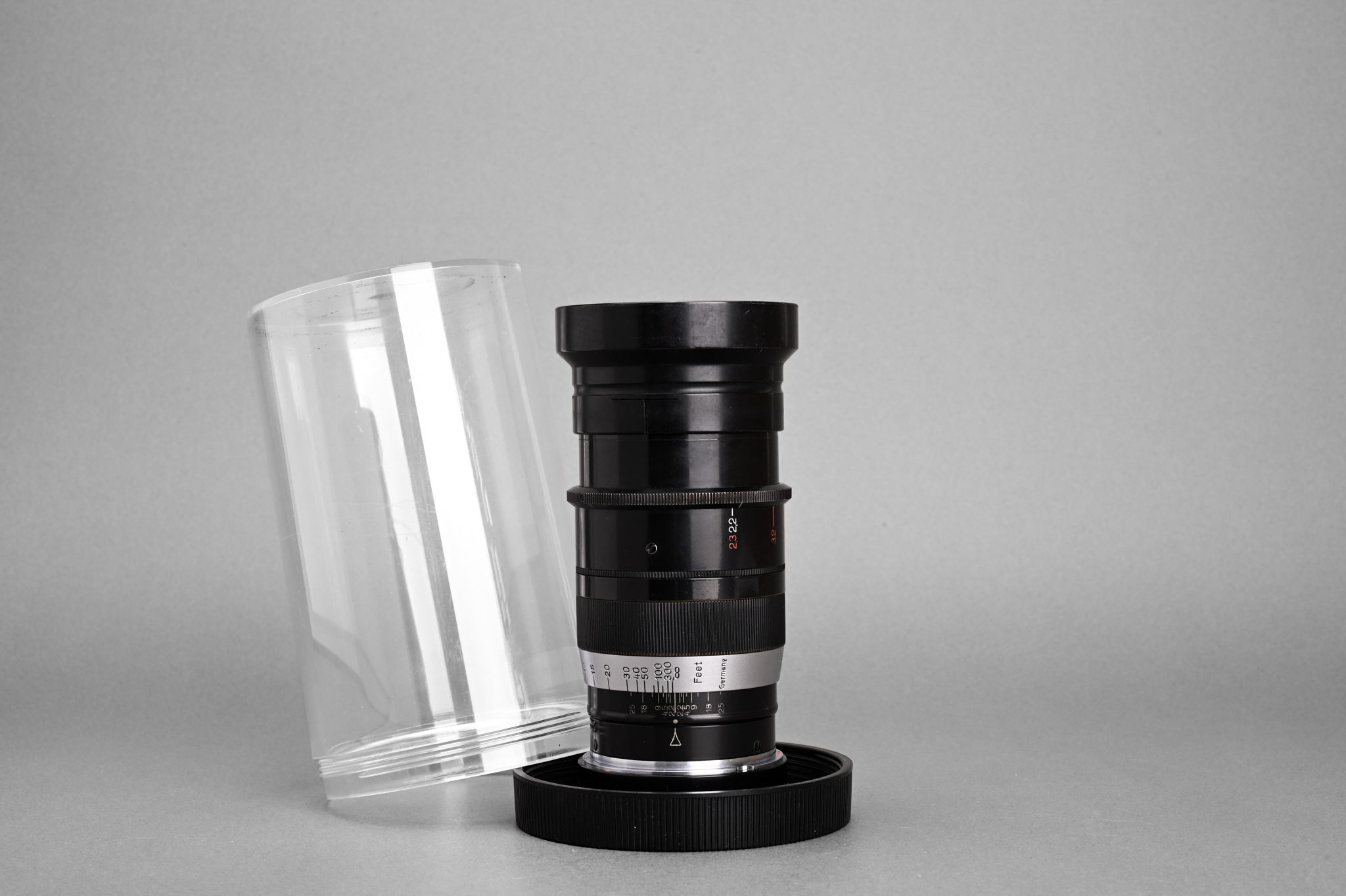 Picture of Leica Thambar 90mm f/2.2 LTM Screw