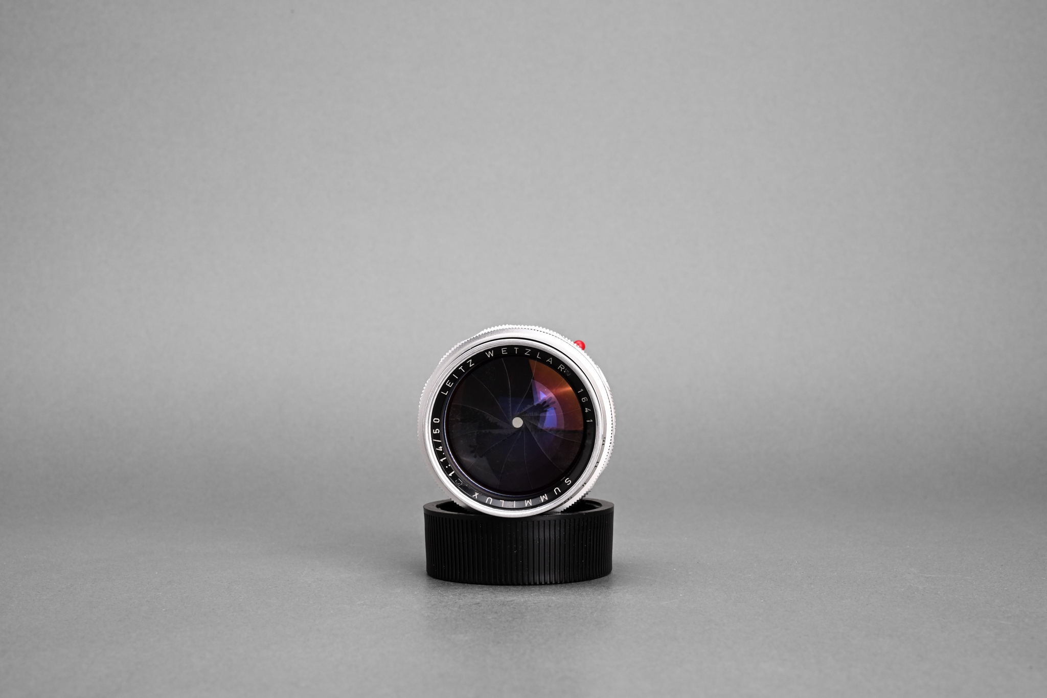 Picture of Leica Summilux-M 50mm f/1.4 Ver.1 Reverse Scallop