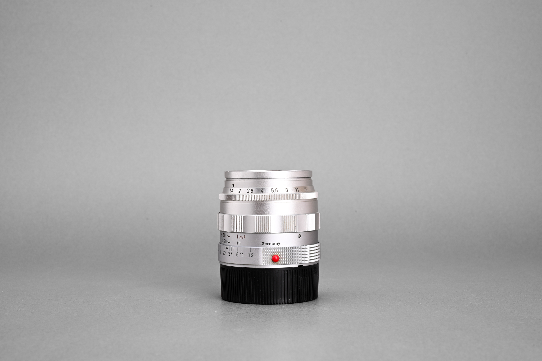 Picture of Leica Summilux-M 50mm f/1.4 Ver.1 Reverse Scallop