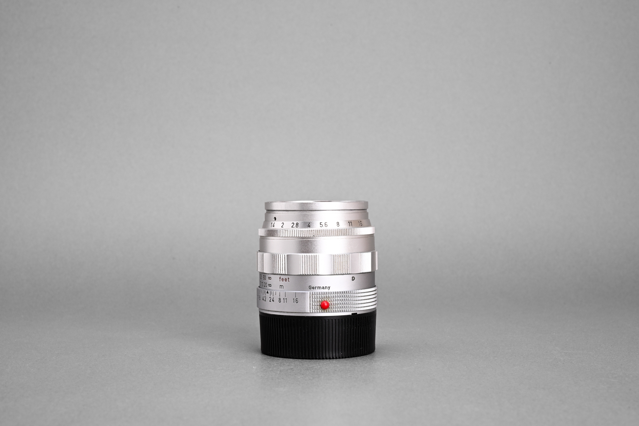 Picture of Leica Summilux-M 50mm f/1.4 Ver.1 Reverse Scallop