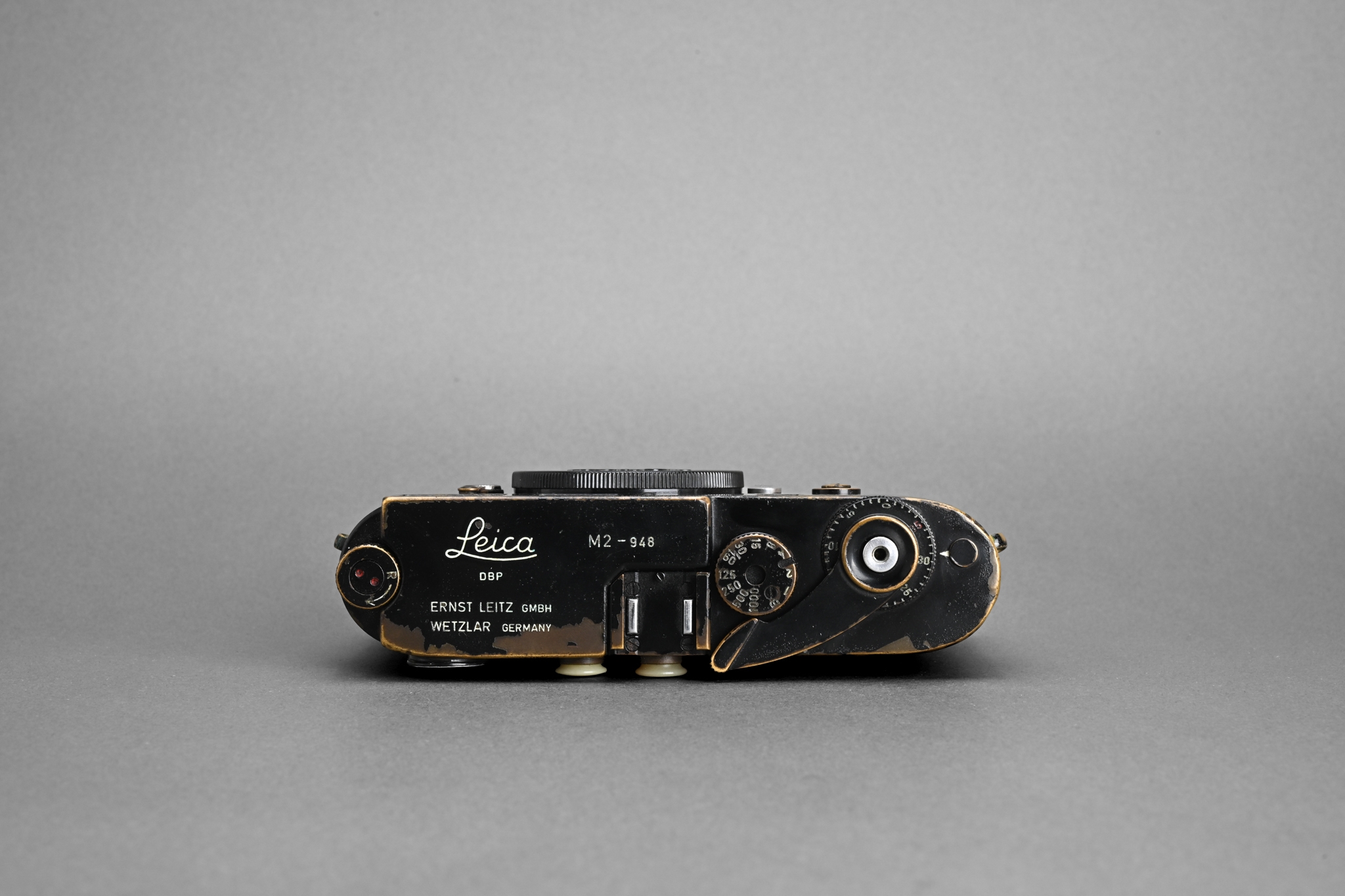 Picture of Leica M2 Button Original Black Paint