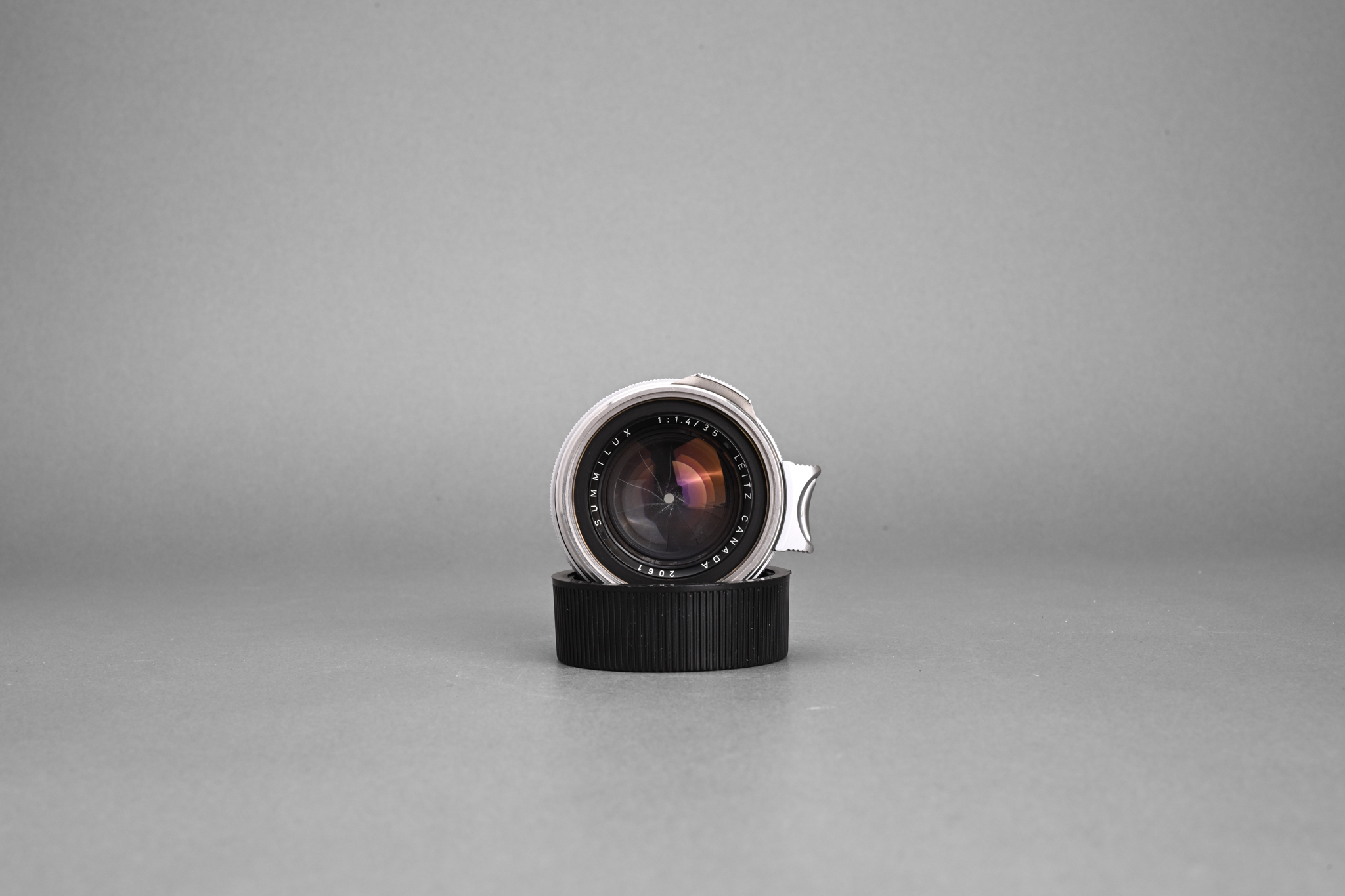 Picture of Leica Summilux-M 35mm f/1.4 Ver.1 Steel Rim Silver Chrome M2