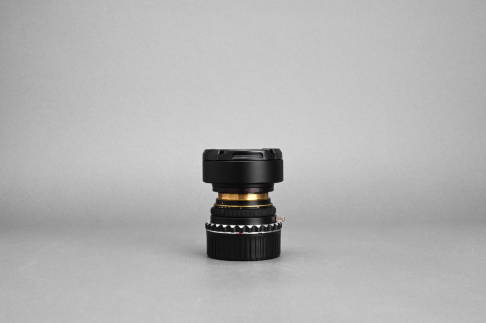 Picture of Hugo Meyer Kino-Plasmat 35mm f/1.5 Modified to Leica M