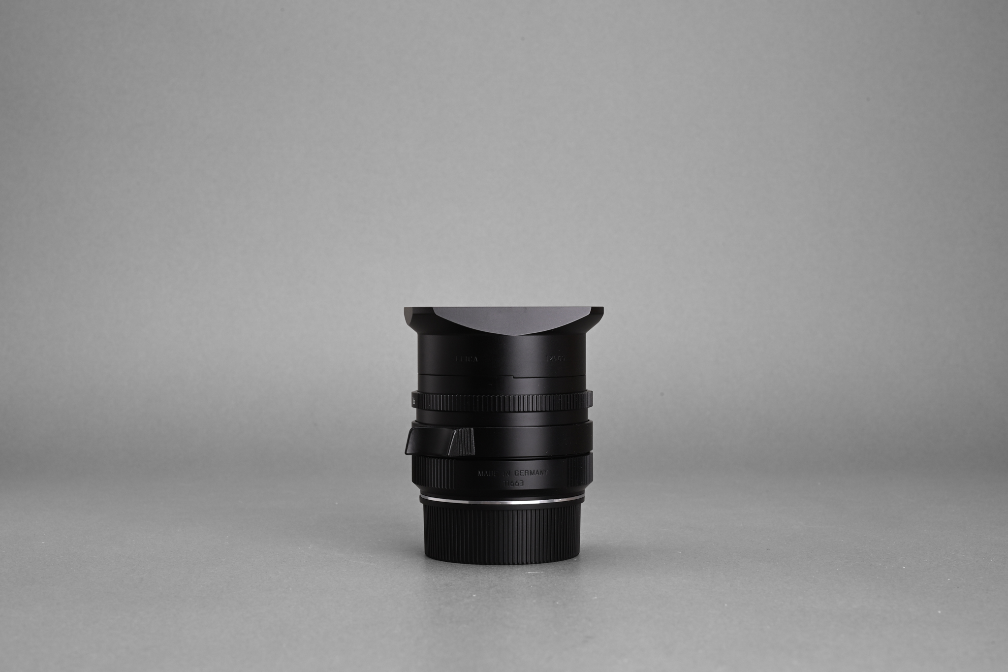 Picture of Leica Summilux-M 35mm f/1.4 ASPH FLE Black
