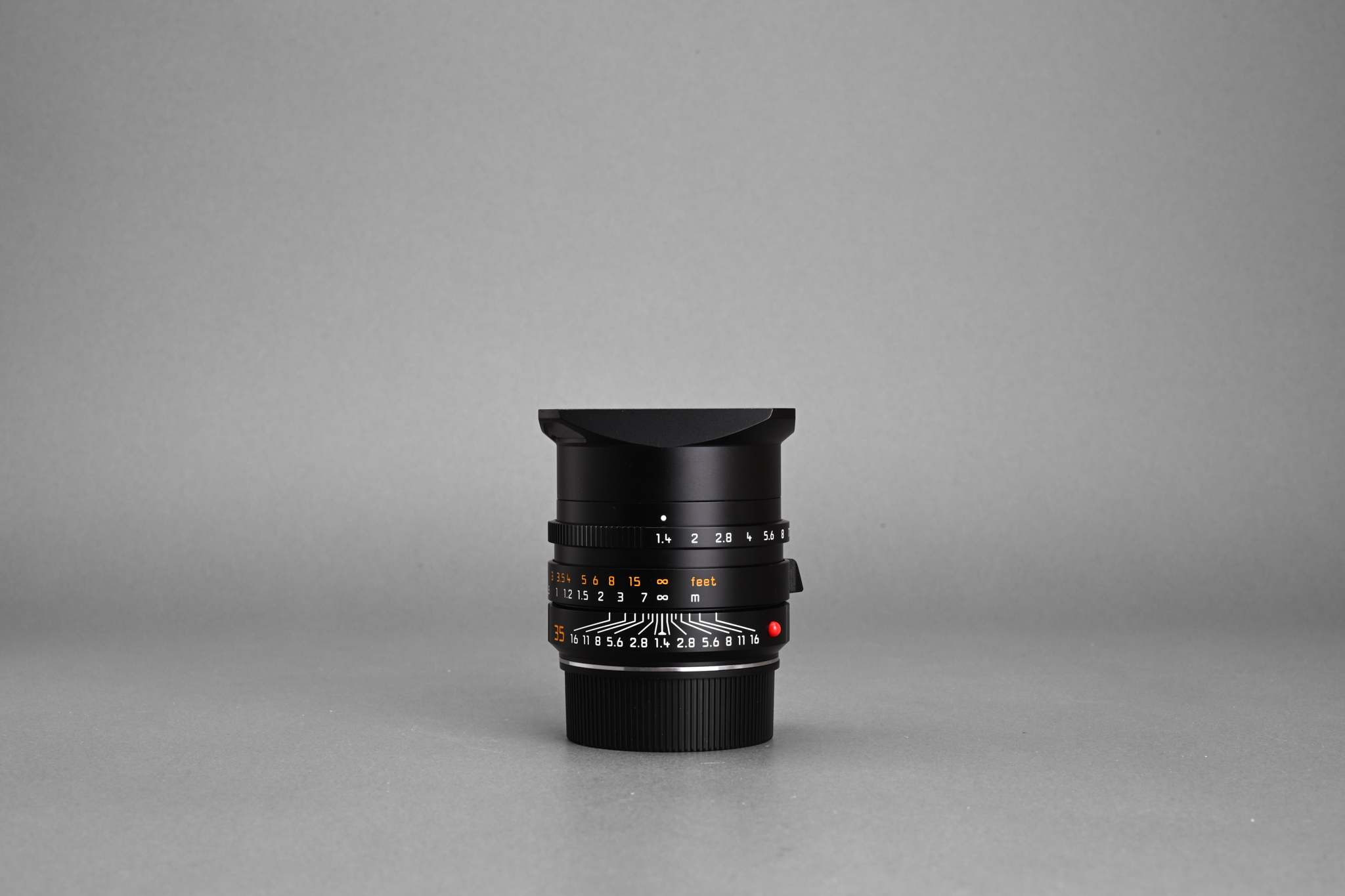 Picture of Leica Summilux-M 35mm f/1.4 ASPH FLE Black