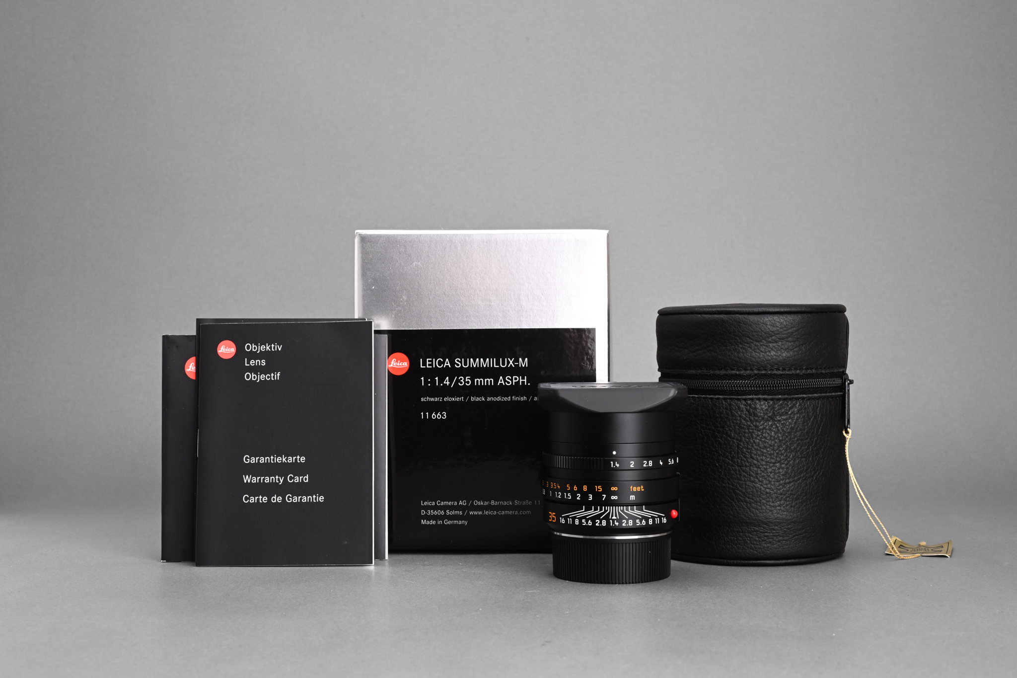 Picture of Leica Summilux-M 35mm f/1.4 ASPH FLE Black