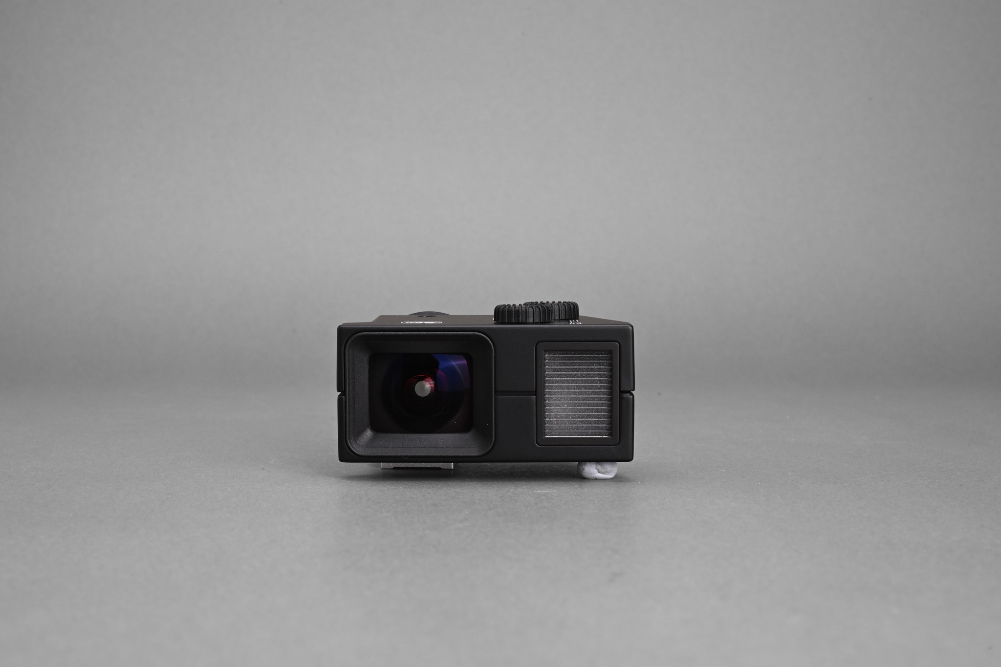 Picture of Leica WATE Tri-Elmar-M 16-18-21mm f/4 ASPH with Universal Viewfinder