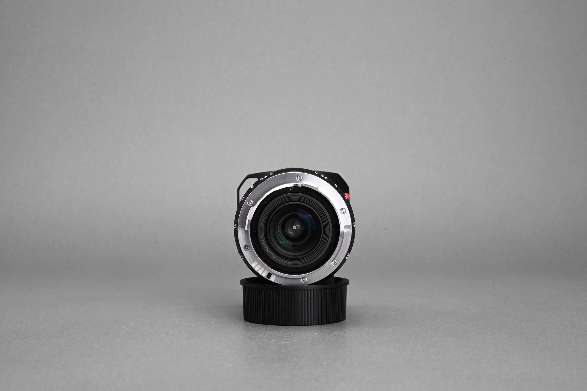 Picture of Leica WATE Tri-Elmar-M 16-18-21mm f/4 ASPH with Universal Viewfinder