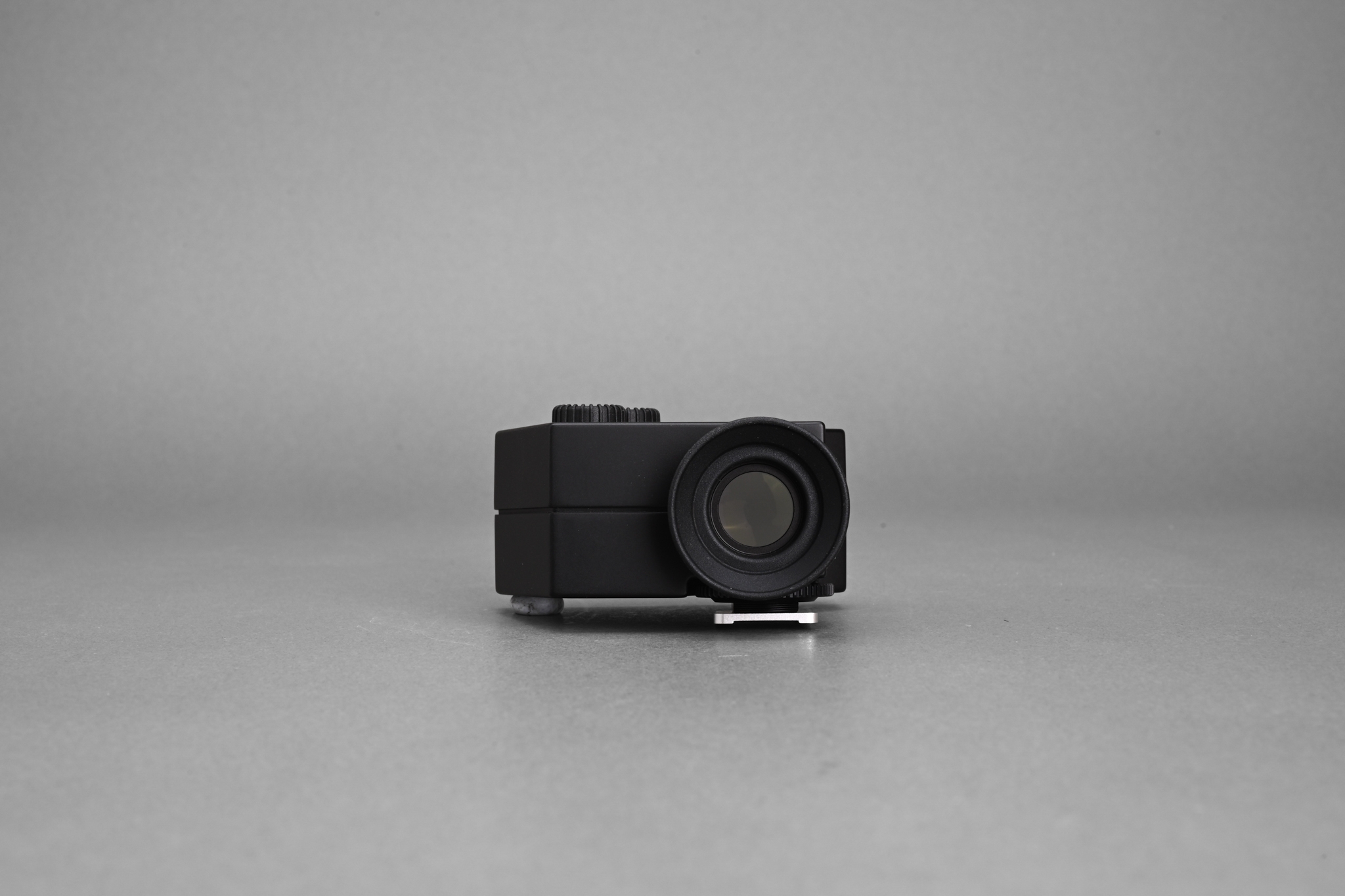 Picture of Leica WATE Tri-Elmar-M 16-18-21mm f/4 ASPH with Universal Viewfinder