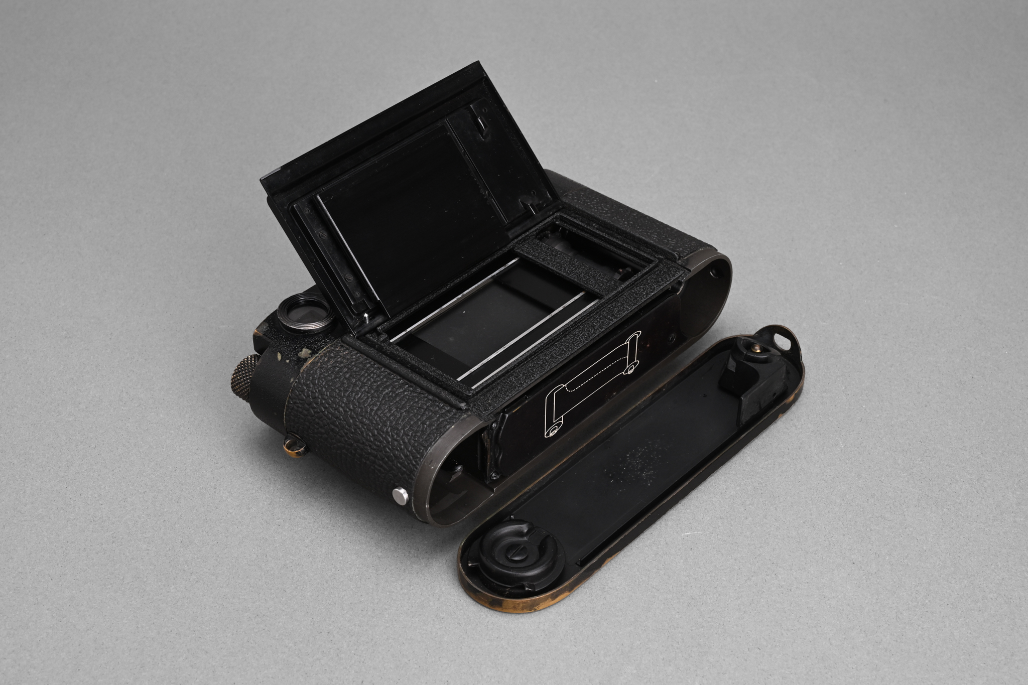 Picture of Leica M2 Original Black Paint