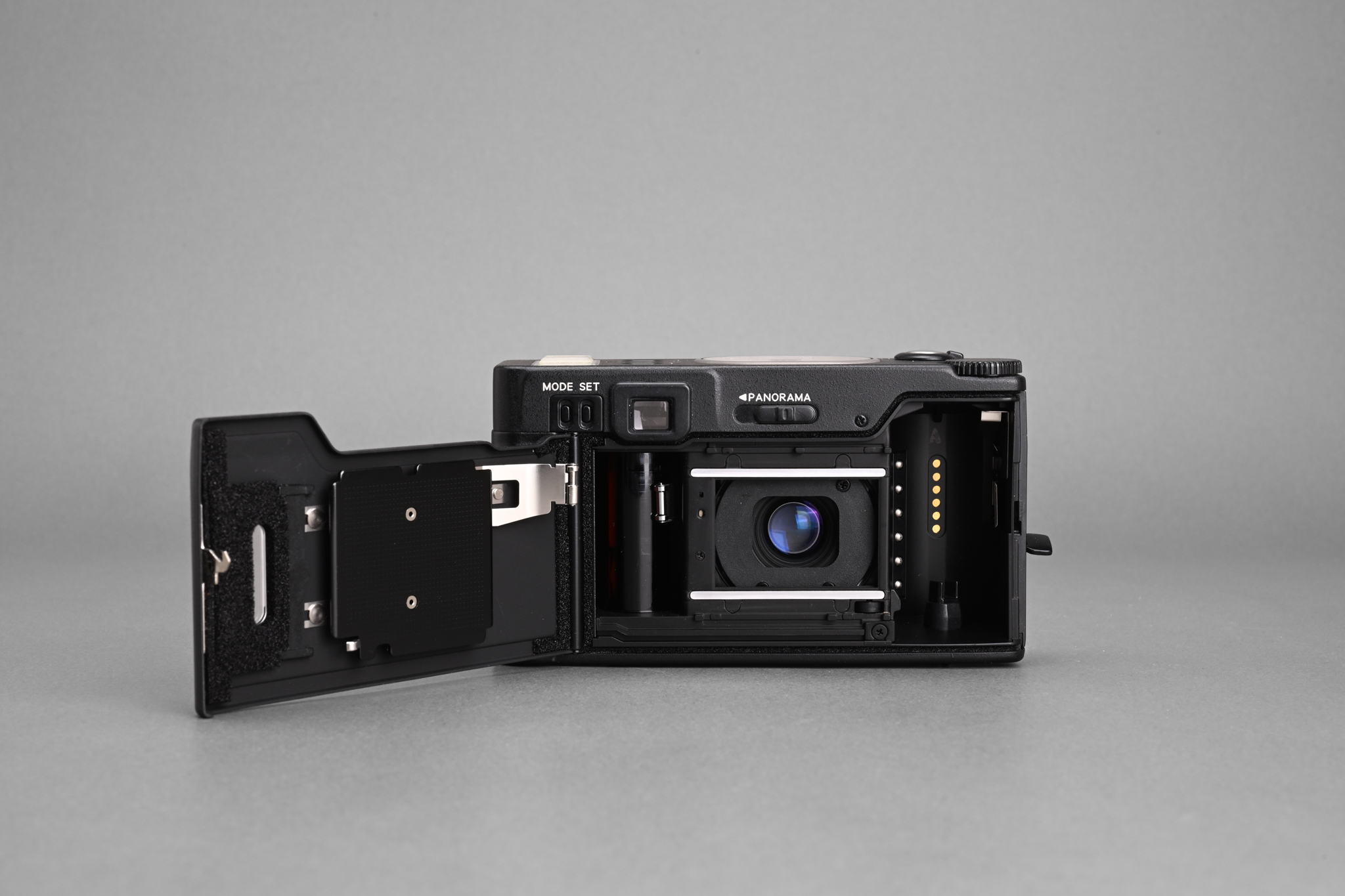 Picture of Nikon 28Ti Compact Camera