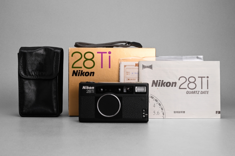 Picture of Nikon 28Ti Compact Camera