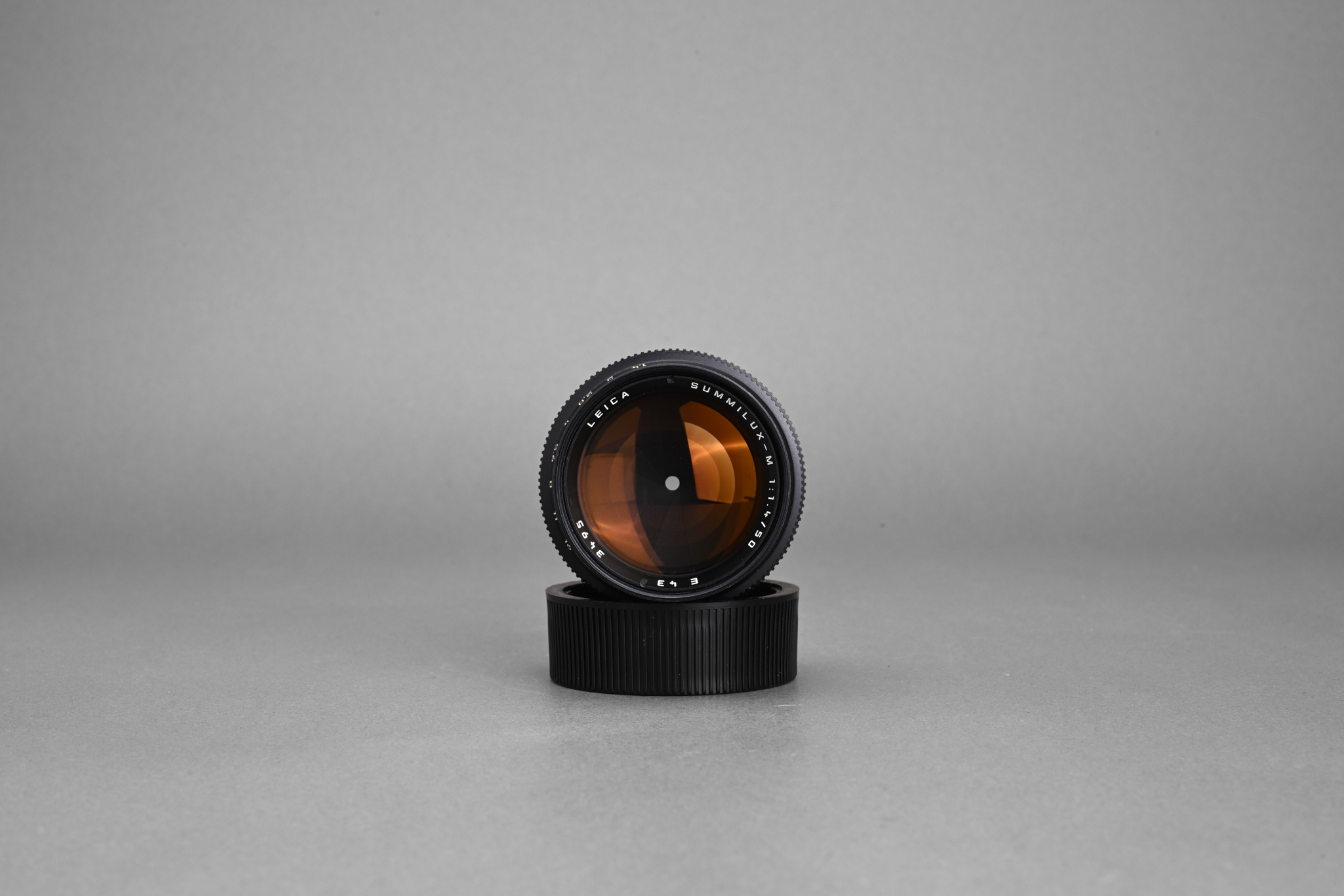 Picture of Leica Summilux-M 50mm f/1.4 Ver.2 Black E43 Amber Coating