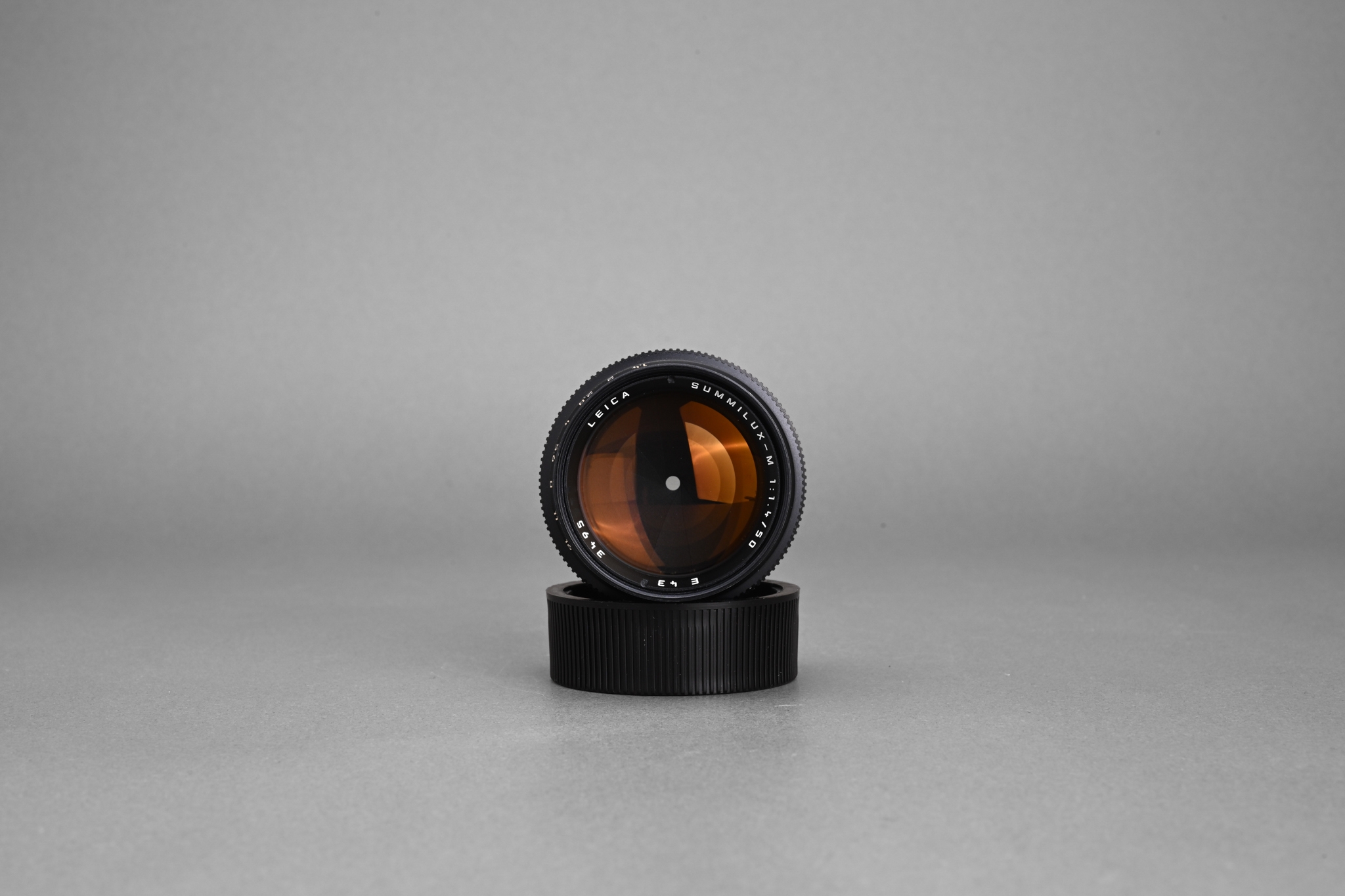 Picture of Leica Summilux-M 50mm f/1.4 Ver.2 Black E43 Amber Coating