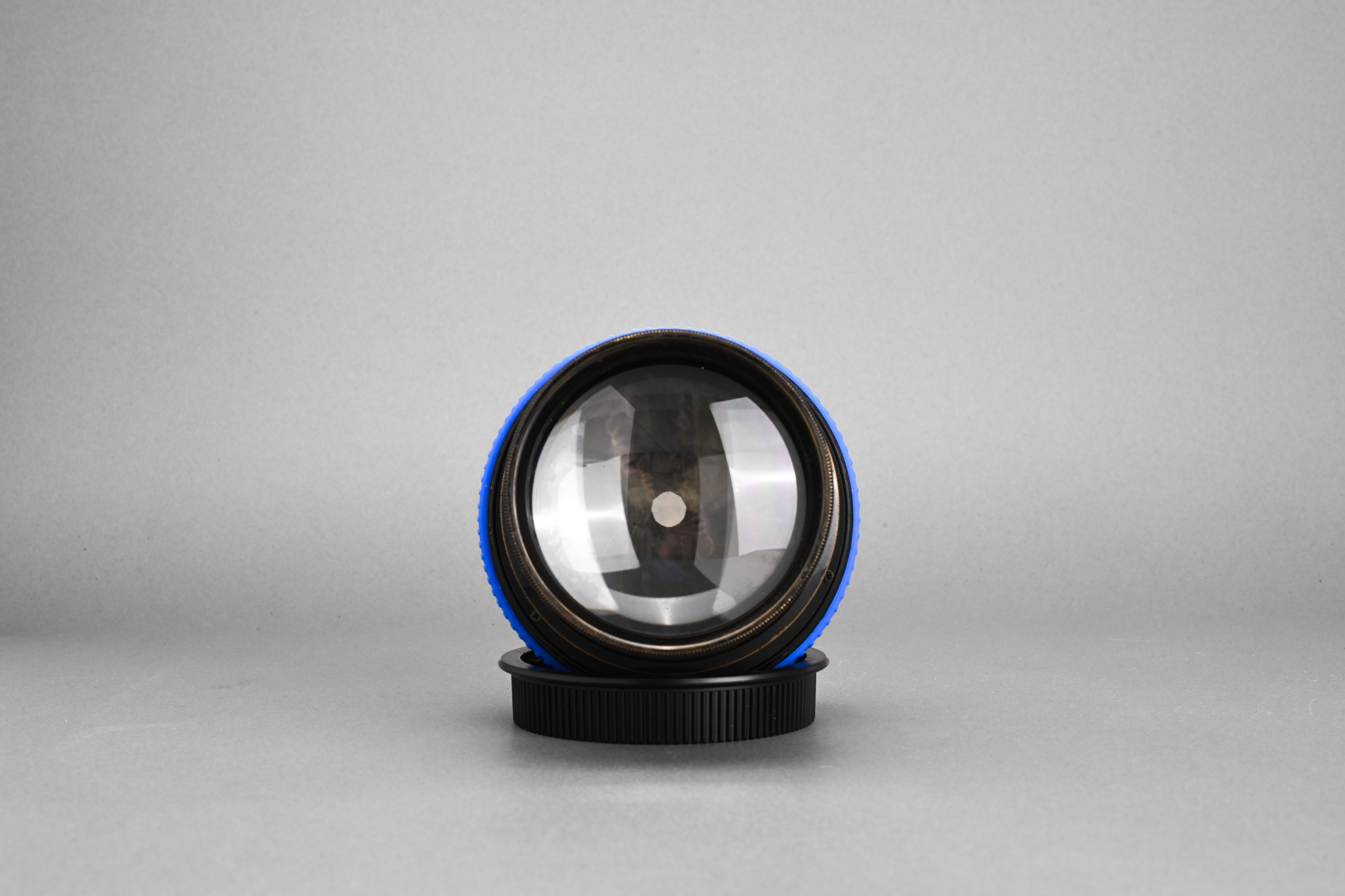 Picture of Hugo Meyer Kino-Plasmat 90mm f/1.5 S