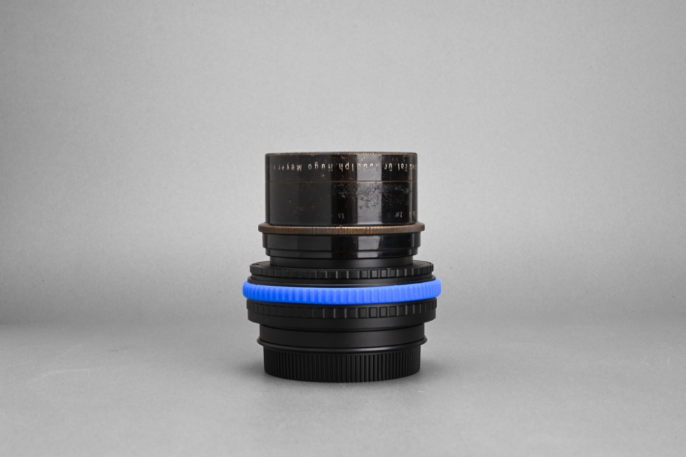 Picture of Hugo Meyer Kino-Plasmat 90mm f/1.5 S