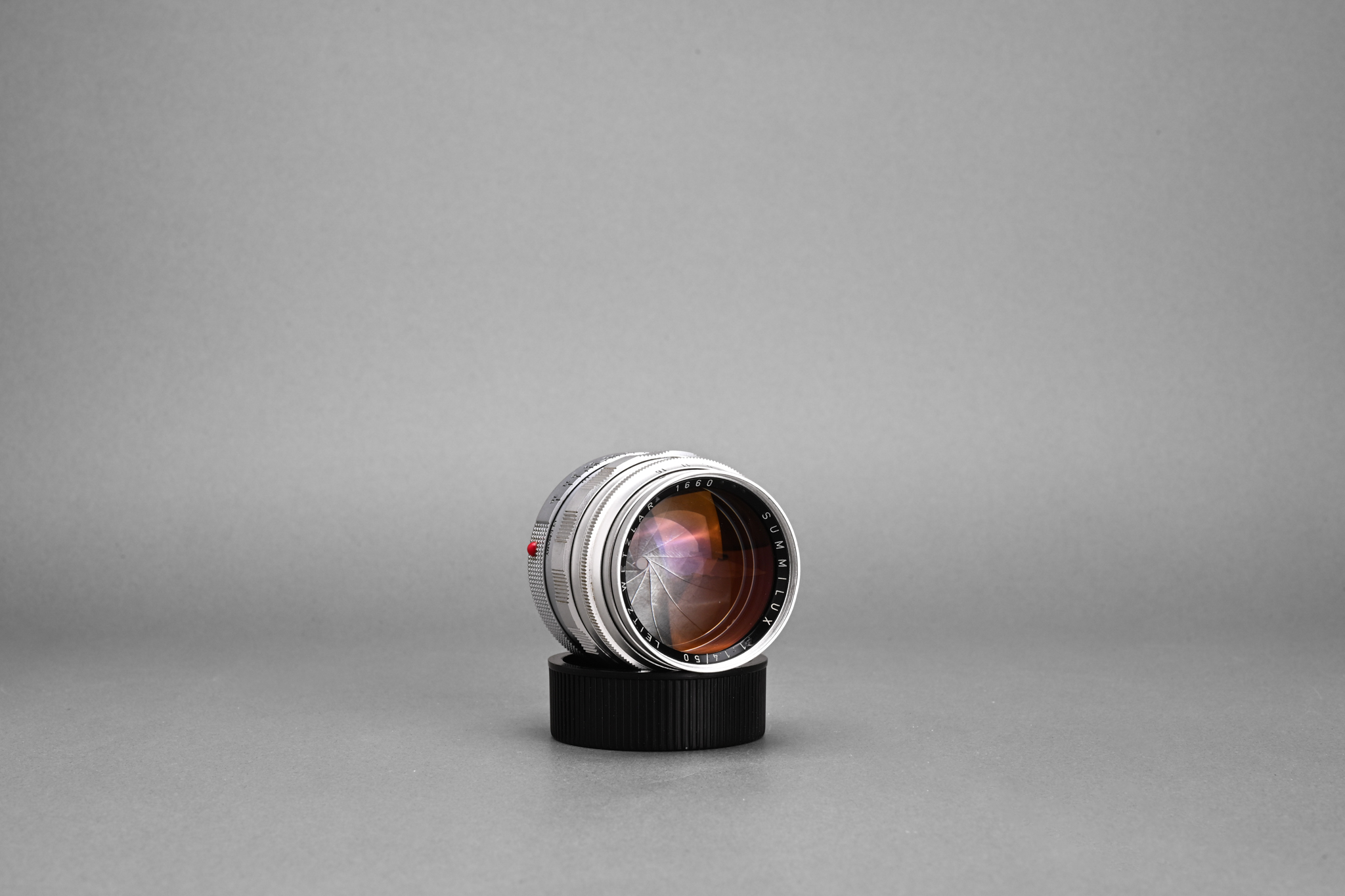 Picture of Leica Summilux-M 50mm f/1.4 Ver.1 Silver Chrome