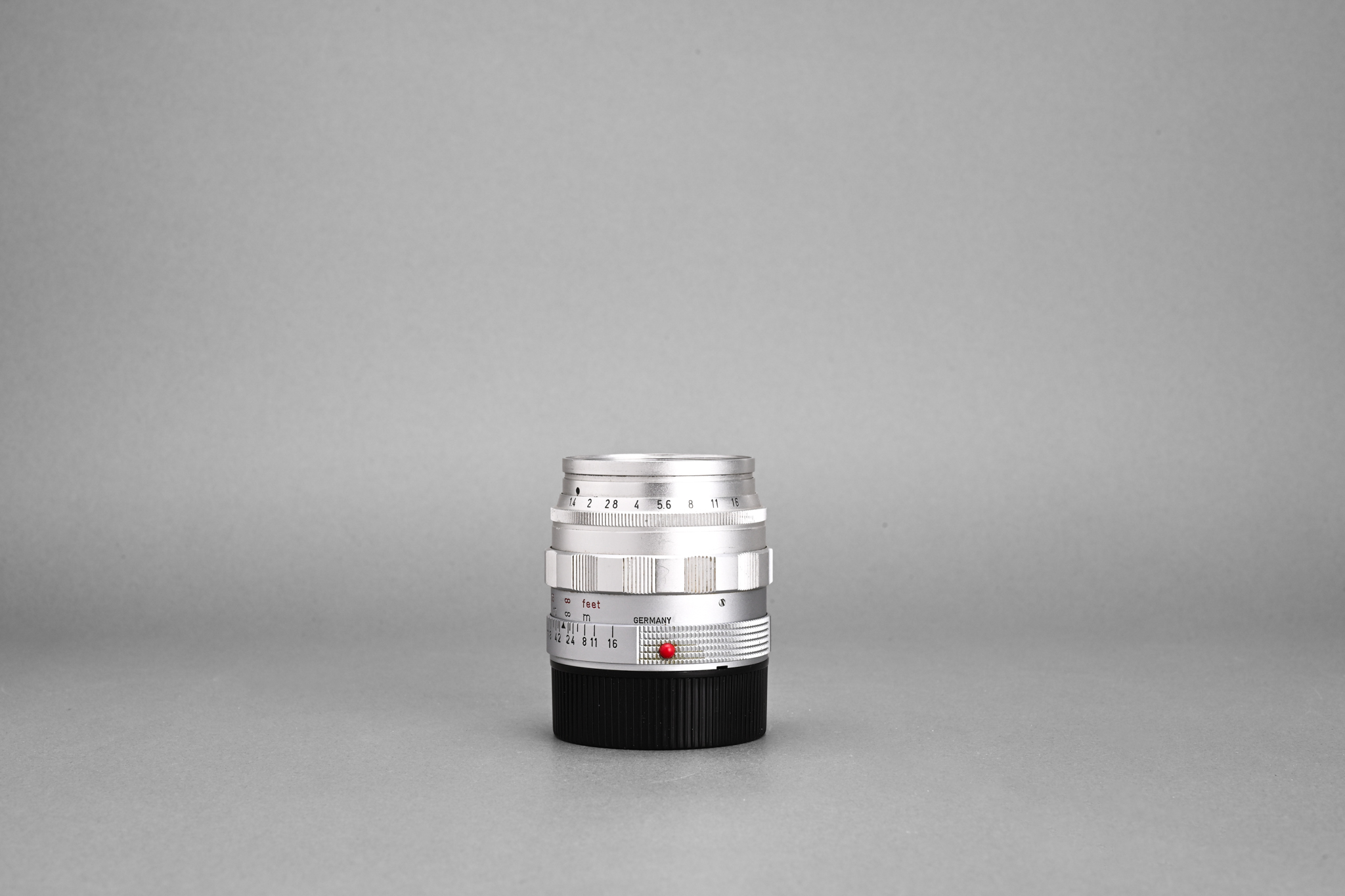 Picture of Leica Summilux-M 50mm f/1.4 Ver.1 Silver Chrome