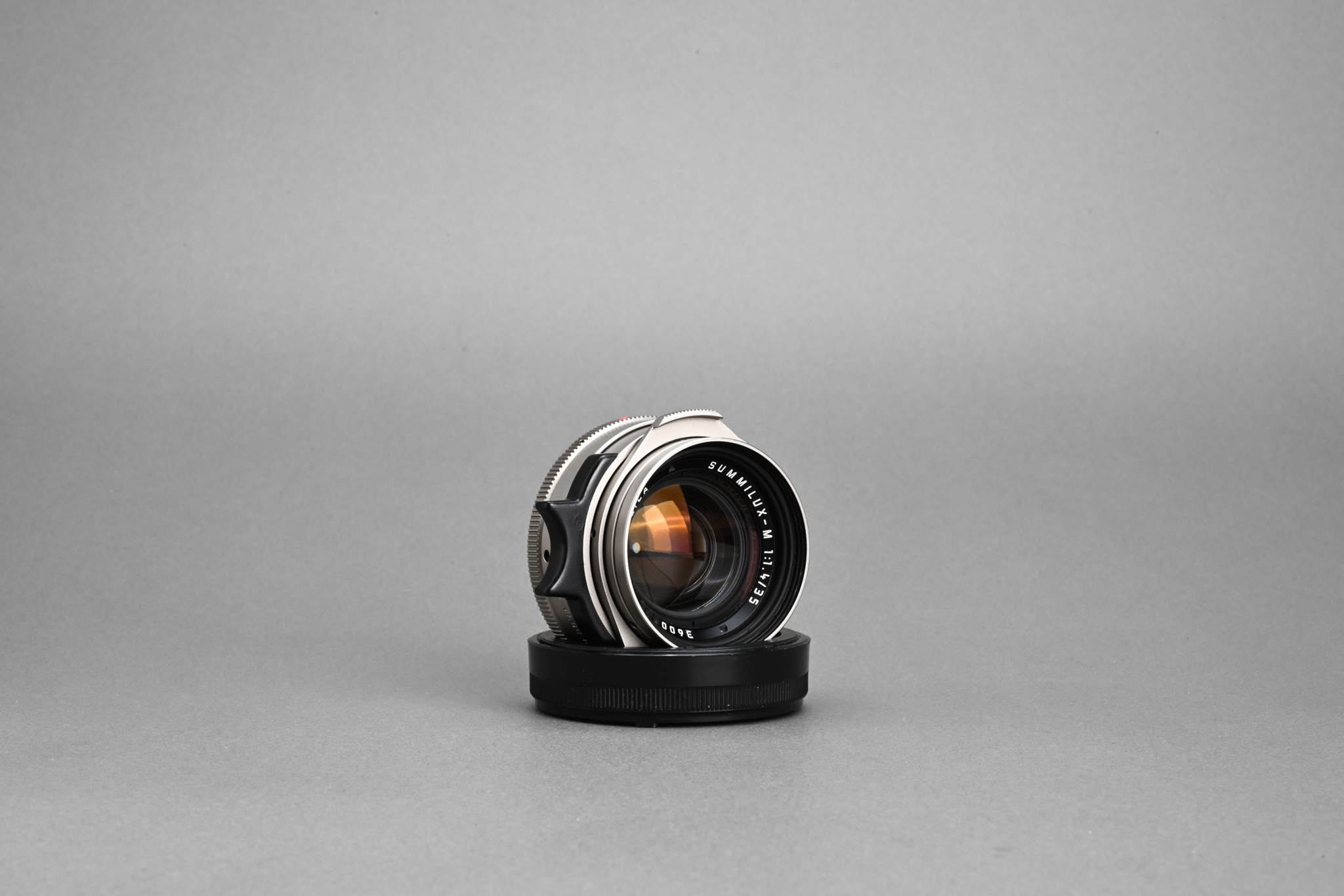 Picture of Leica Summilux-M 35mm f/1.4 Ver.2 Pre-ASPH Titanium Germany