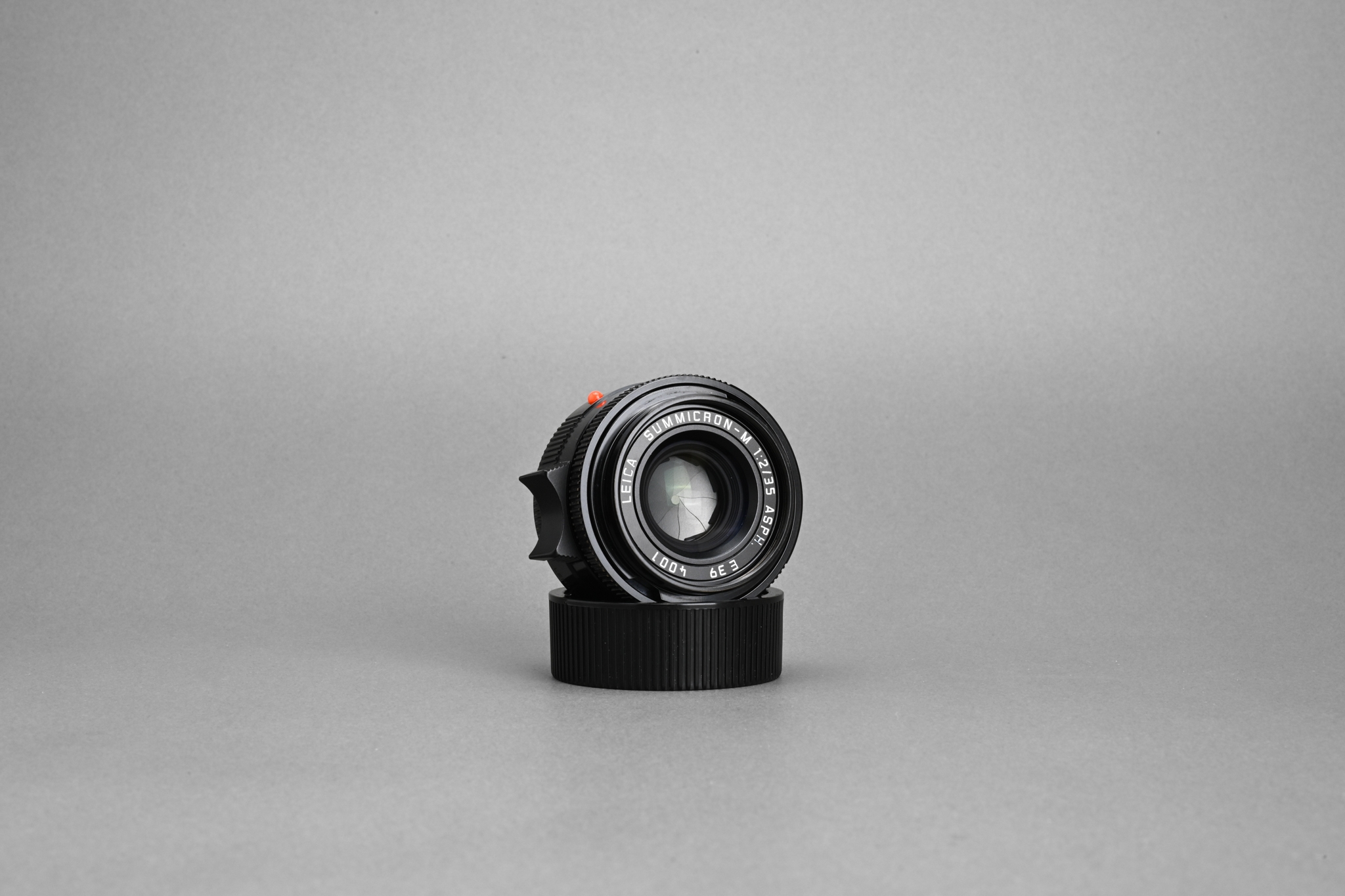 Picture of Leica Summicron-M 35mm f/2 ASPH Black Paint Millennium