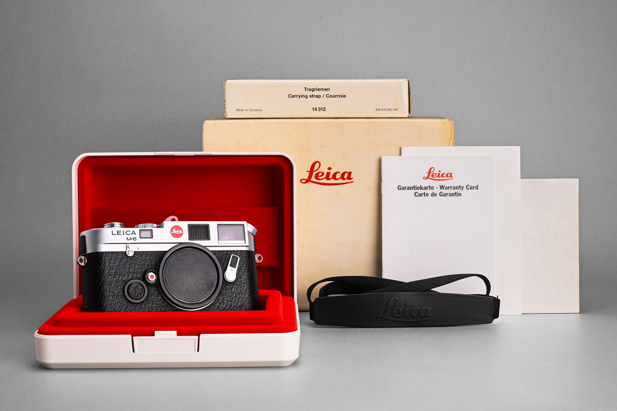 Picture of Leica M6 Classic 0.72 Silver Chrome