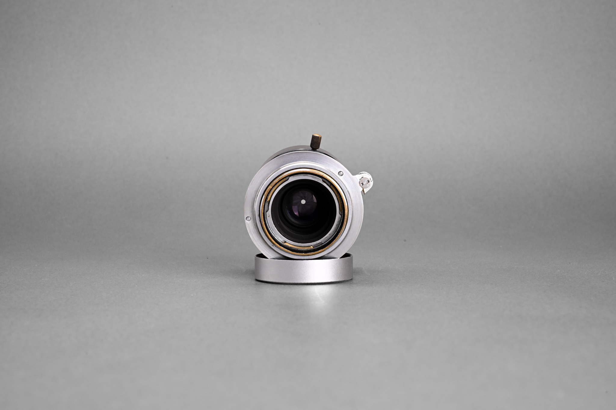 Picture of Leica Elmar 5cm f/3.5 Red Scale with VALOO Hood