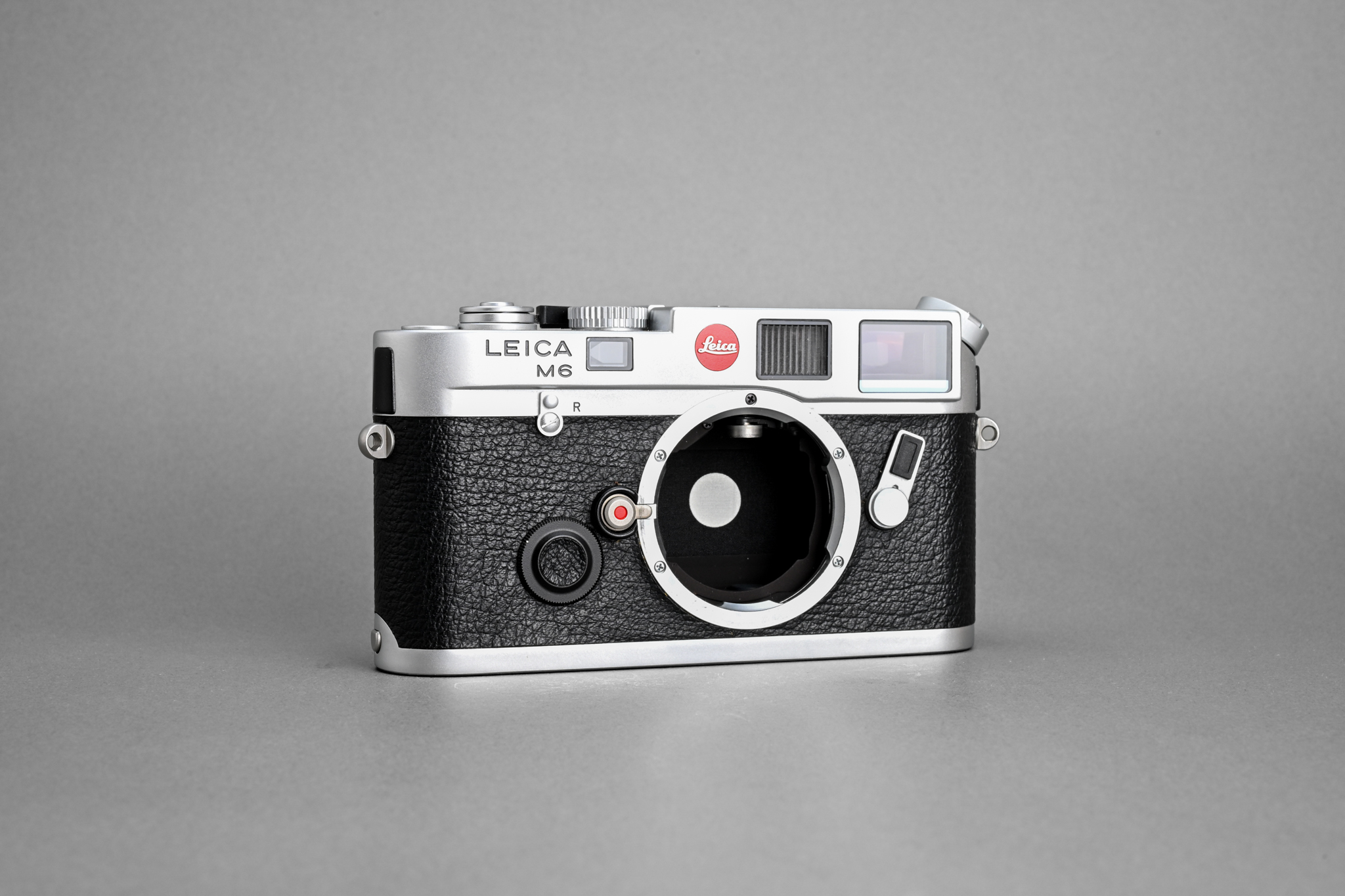 Picture of Leica M6 Classic 0.72 Silver Chrome