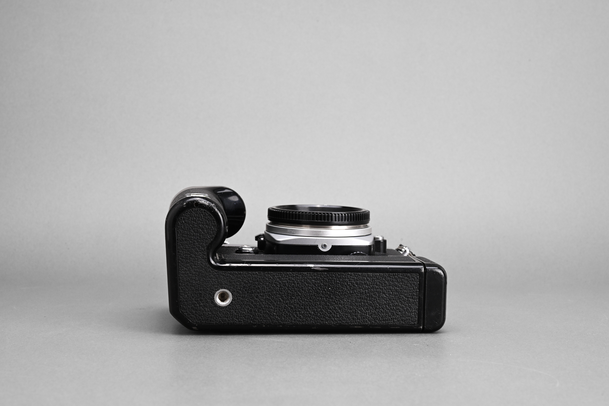 Picture of Nikon FM Silver with MD-12 Motor Drive