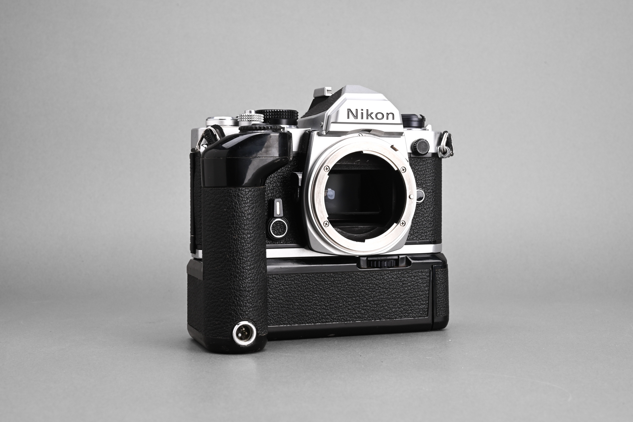 Picture of Nikon FM Silver with MD-12 Motor Drive