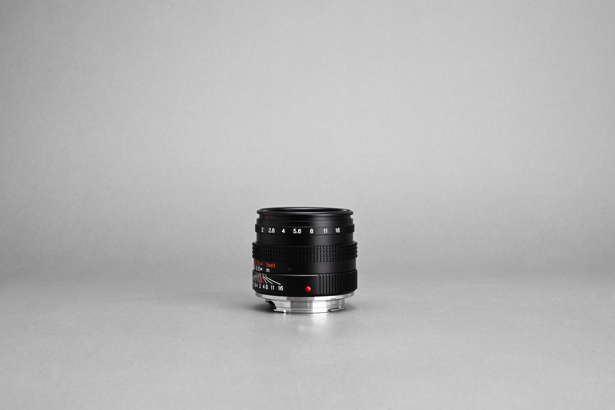Picture of Konica Hexar RF Black with M-Hexanon 50mm f/2 Kit Set