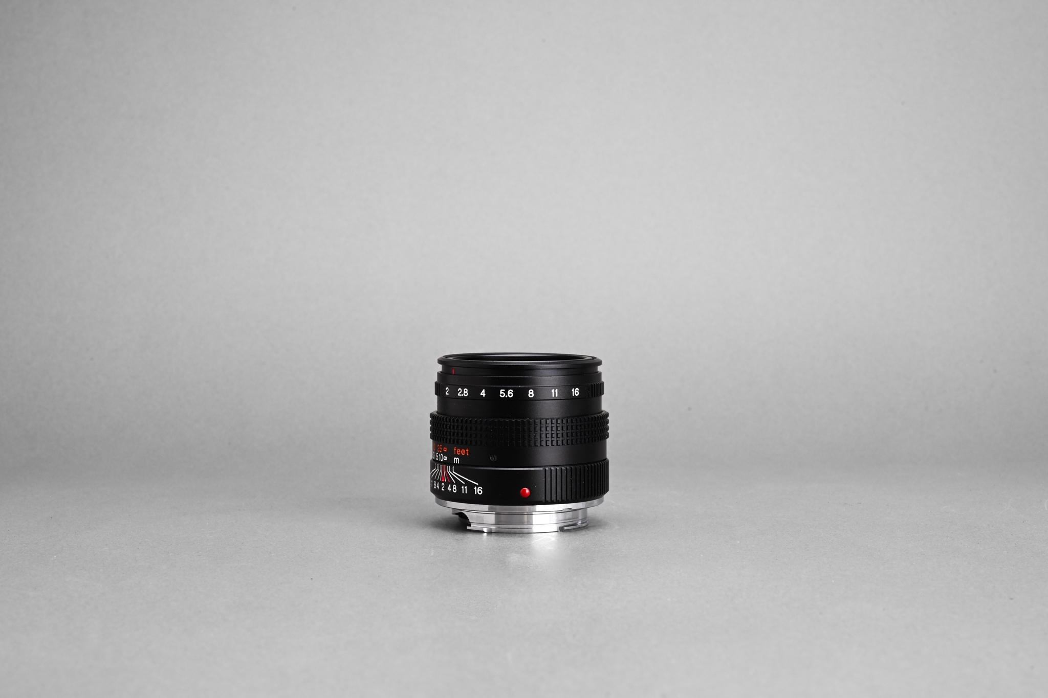 Picture of Konica Hexar RF Black with M-Hexanon 50mm f/2 Kit Set