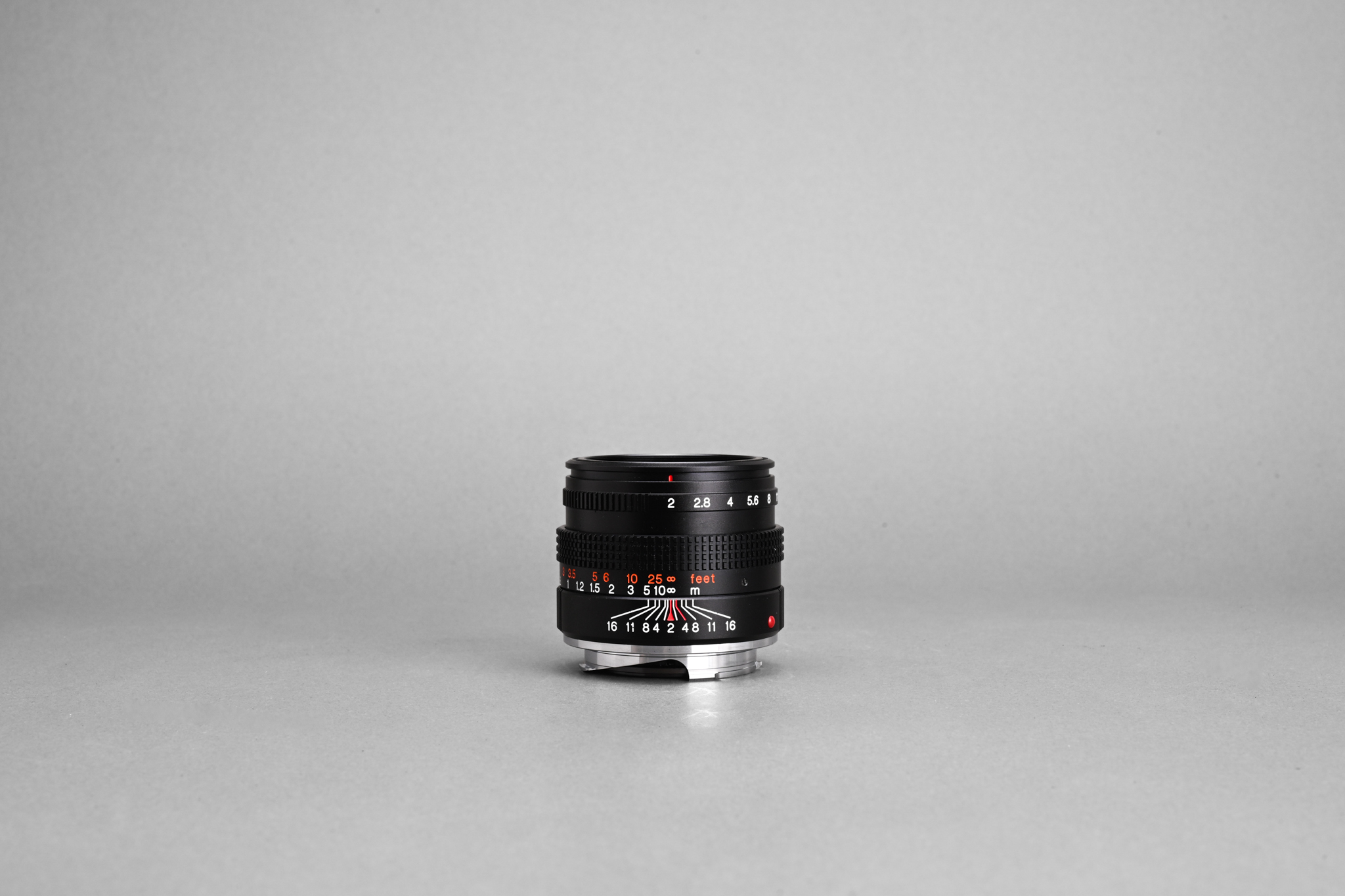 Picture of Konica Hexar RF Black with M-Hexanon 50mm f/2 Kit Set