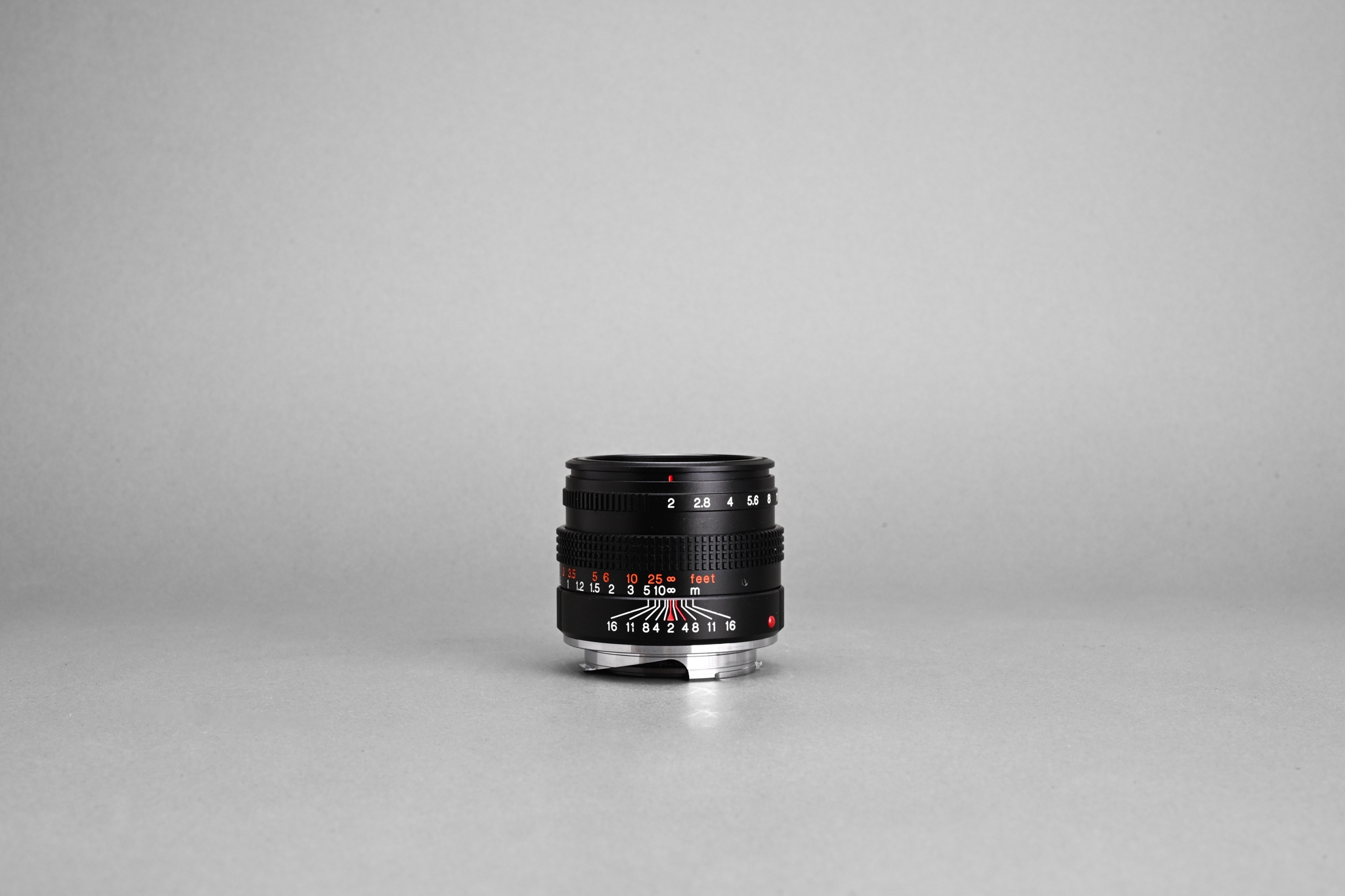 Picture of Konica Hexar RF Black with M-Hexanon 50mm f/2 Kit Set