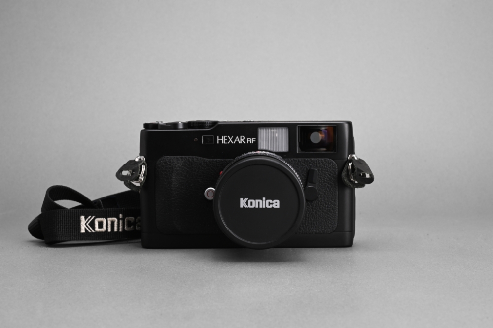 Picture of Konica Hexar RF Black with M-Hexanon 50mm f/2 Kit Set
