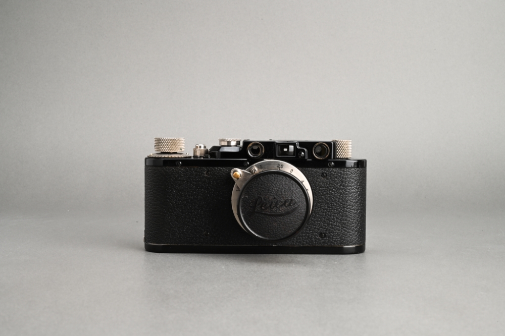 Picture of Leica II (Model D) Black Paint with Elmar 5cm f/3.5 Nickel