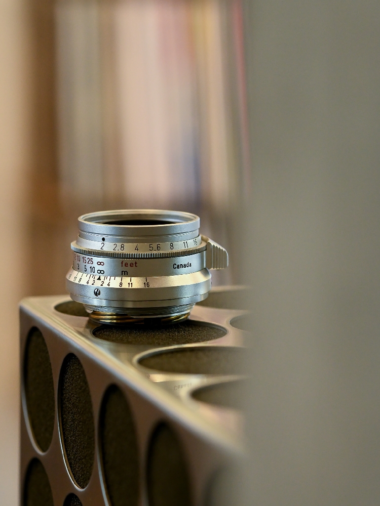 Leica Summicron 35mm f/2 8-element in silver chrome, Leitz Canada, showing the infinity lock tab